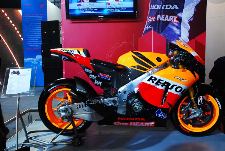 honda rc 212 v