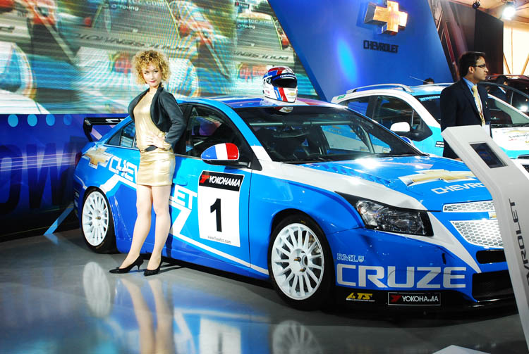 chevrolet cruz sports car