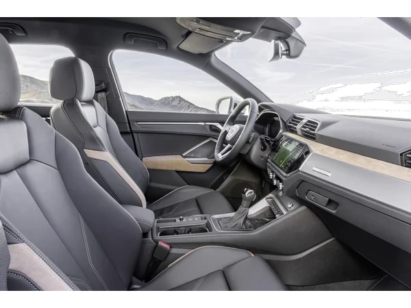 audi q3 q3-40-tfsi-premium-plus interior