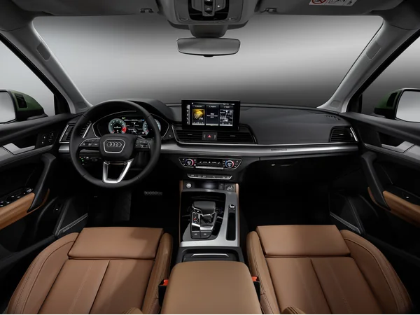 audi q5 q5-technology-45-tfsi interior