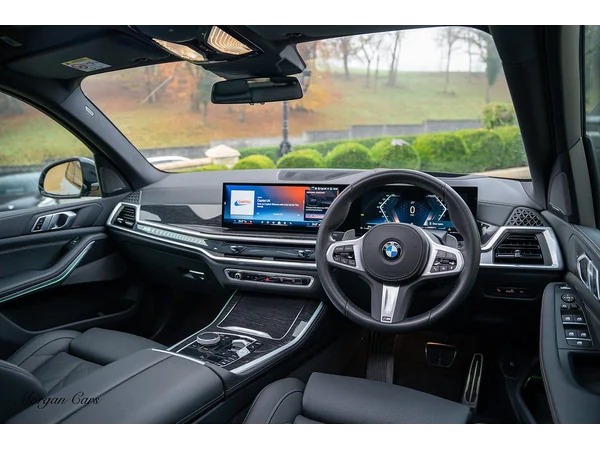 bmw x5 x5-xdrive30d-xline interior