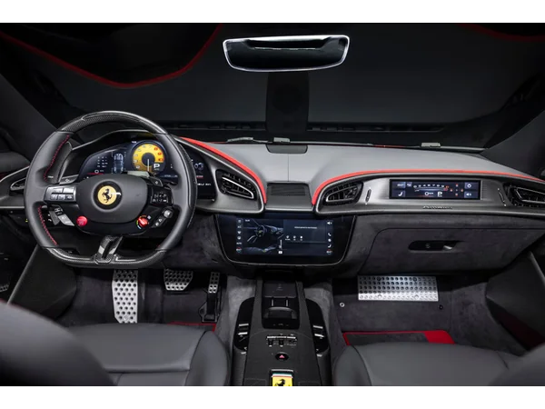 ferrari amalfi-spider v8 interior