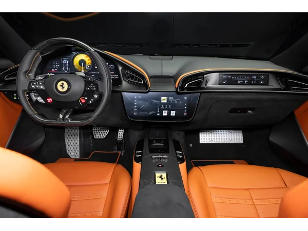 ferrari amalfi-spider v8 interior