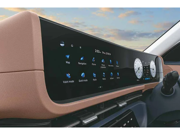 hyundai alcazar alcazar-signature-diesel-15l-turbo-automatic-tc-7-str-dual-tone interior