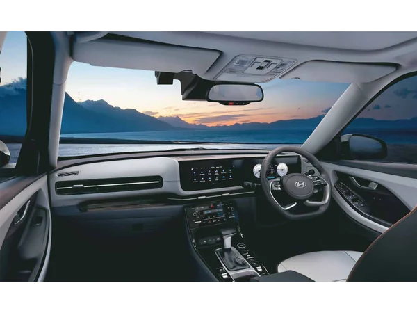 hyundai creta creta-s-o-petrol-15l-manual interior