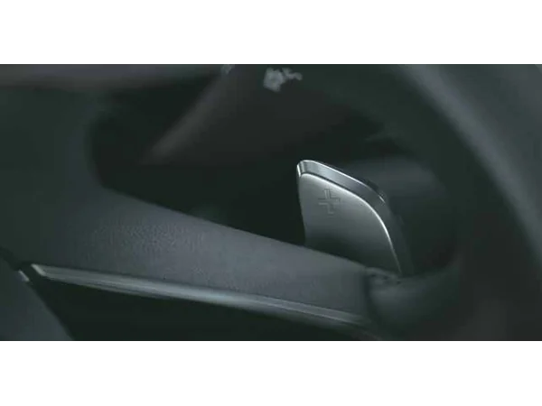 hyundai creta creta-sx-premium-petrol-15l-cvt-speed-automatic-cvt-dual-tone interior