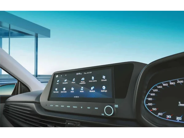 hyundai i20 i20-sportz-o-petrol-automatic interior