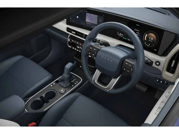 hyundai venue venue-hx-5-plus-petrol-12l-5-speed-manual-dual-tone interior