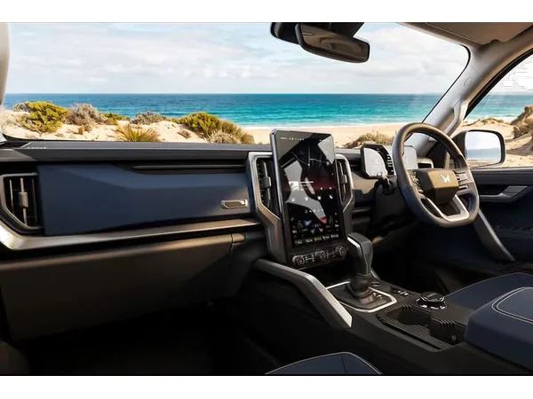 mahindra scorpio-lifestyler trail-edition interior