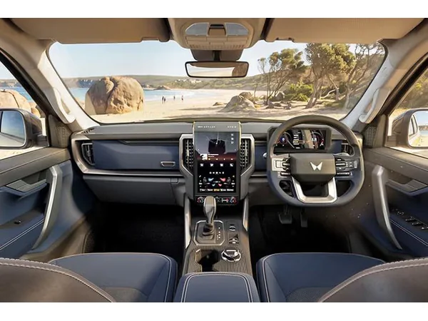 mahindra scorpio-lifestyler trail-edition interior