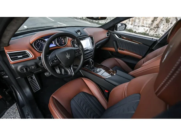 maserati ghibli ghibli-modena-s interior