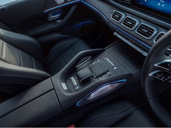 mercedes-benz gle gle-300d-4matic-lwb-mild-hybrid-electric-diesel-20l-turbo-automatic-night-edition interior