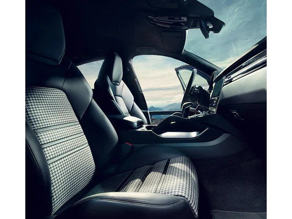 porsche cayenne cayenne-black-edition interior