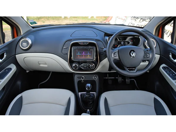 renault captur captur-platine-diesel-dual-tone interior