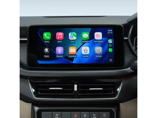 skoda kushaq kushaq-signature-petrol-10l-turbo-manual interior