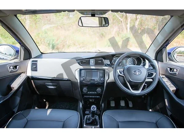 tata bolt bolt-xms-petrol interior