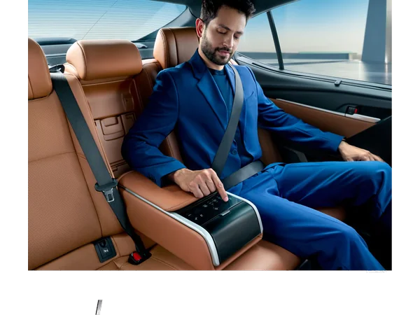 toyota camry camry-sprint-edition-hybrid-electric-petrol-automatic-dual-tone interior