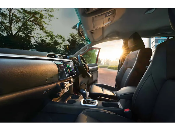 toyota hilux hilux-high-diesel-turbo-manual interior