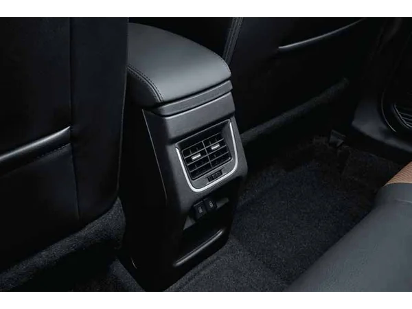 toyota hyryder hyryder-e-2wd-petrol-15l-manual interior