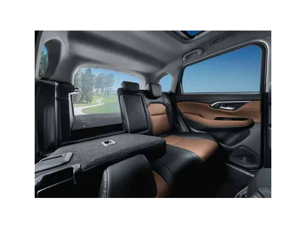toyota hyryder hyryder-s-2wd-cng-15l-manual interior